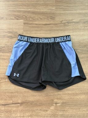 Under Armour Women’s HeatGear Loose Fit Athletic Shorts Size M